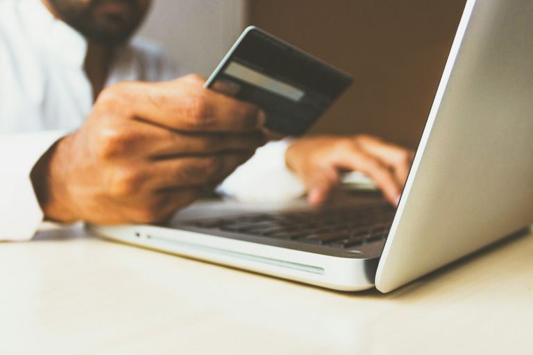Sécuriser les accès numériques de sa petite entreprise : la méthode simple